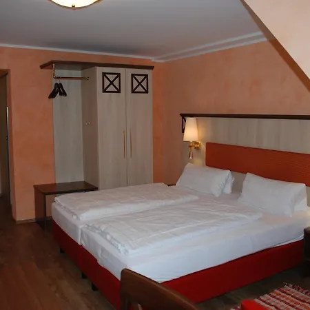 بيت ريفي Gastehaus Armeemuseum ميرسبرغ